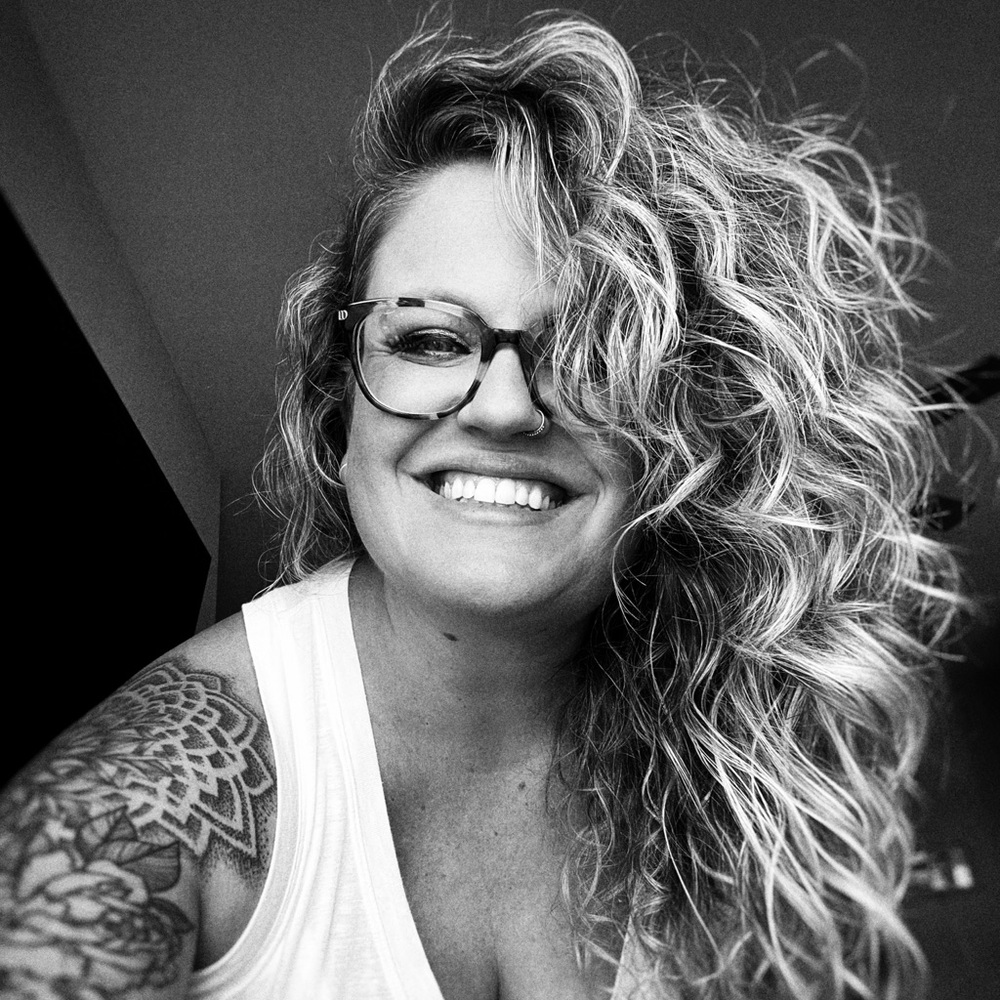 Hi, I'm Megan! Welcome to my closet!